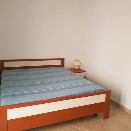 Vacanze Via Del Mare Cavour C Apartmán *